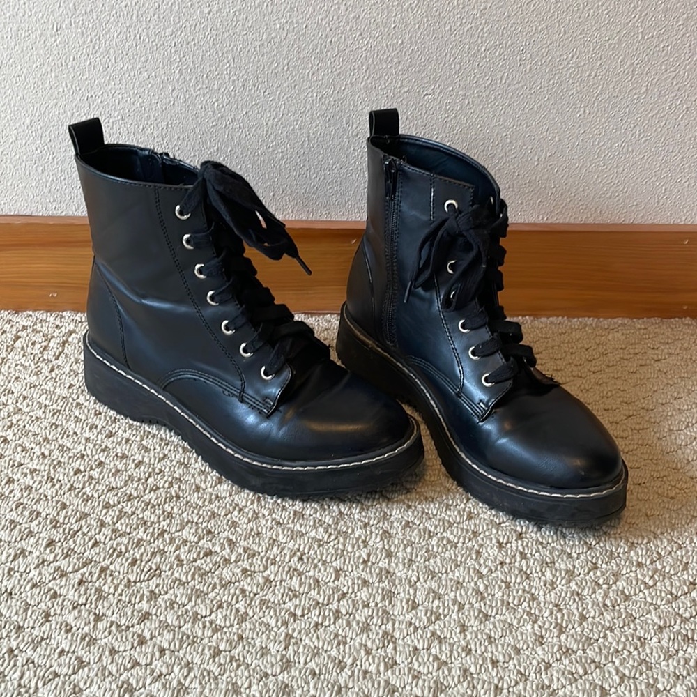 Madden Girl Moro Boots
